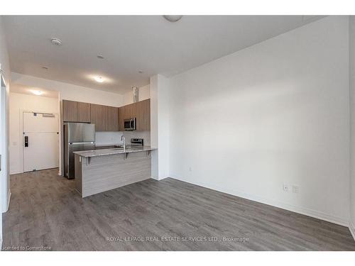 512-460 Gordon Krantz Avenue, Milton, ON - Indoor Photo Showing Kitchen