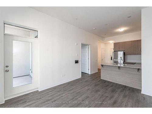 512-460 Gordon Krantz Avenue, Milton, ON - Indoor Photo Showing Kitchen