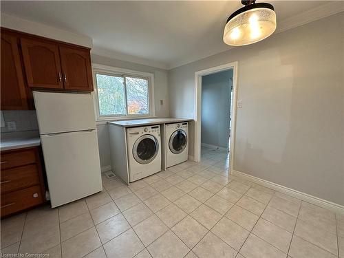 20 Highland Road W, Stoney Creek, ON - Indoor Photo Showing Laundry Room