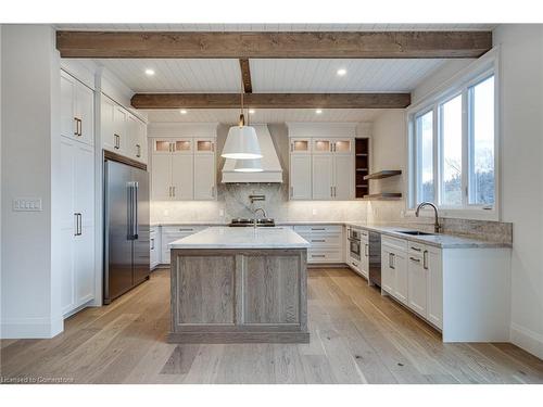 941 Old Mohawk Road, Ancaster, ON - Indoor Photo Showing Kitchen With Upgraded Kitchen