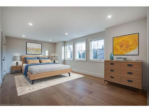 941 Old Mohawk Road, Ancaster, ON - Indoor Photo Showing Bedroom