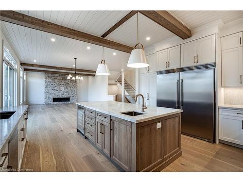 941 Old Mohawk Road, Ancaster, ON - Indoor Photo Showing Kitchen With Upgraded Kitchen