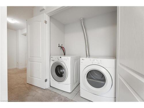 28-420 Linden Street, Cambridge, ON - Indoor Photo Showing Laundry Room