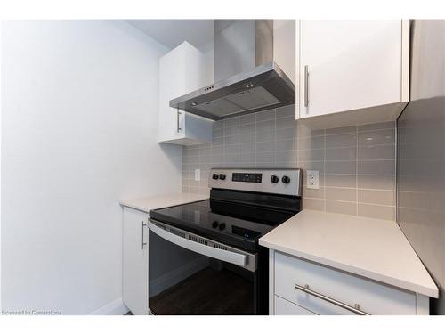 322-1 Redfern Avenue, Hamilton, ON - Indoor Photo Showing Kitchen With Stainless Steel Kitchen