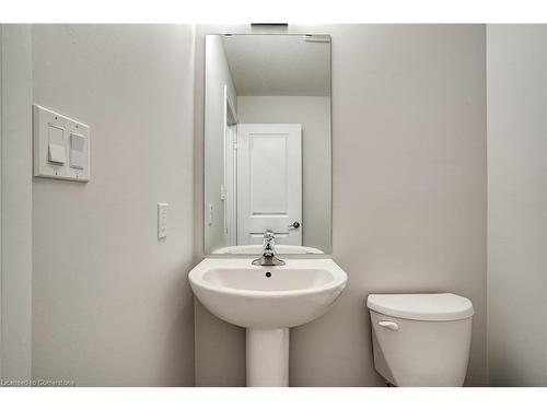 92-4552 Portage Avenue, Niagara Falls, ON - Indoor Photo Showing Bathroom