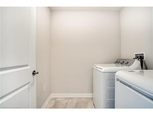 92-4552 Portage Avenue, Niagara Falls, ON - Indoor Photo Showing Laundry Room