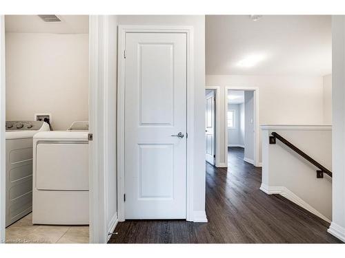 92-4552 Portage Road, Niagara Falls, ON - Indoor Photo Showing Laundry Room