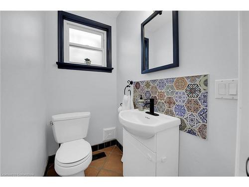 23 Groff Street, Simcoe, ON - Indoor Photo Showing Bathroom