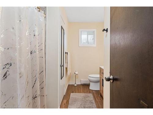 1010 Well Street, Wilberforce, ON - Indoor Photo Showing Bathroom