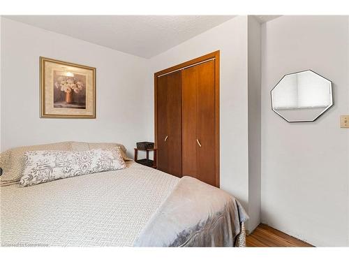 1010 Well Street, Wilberforce, ON - Indoor Photo Showing Bedroom