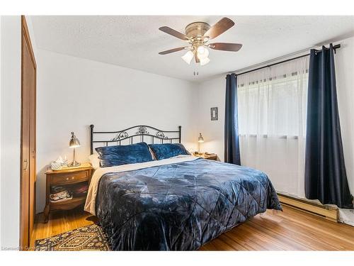 1010 Well Street, Wilberforce, ON - Indoor Photo Showing Bedroom