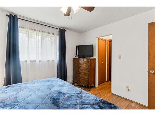 1010 Well Street, Wilberforce, ON - Indoor Photo Showing Bedroom