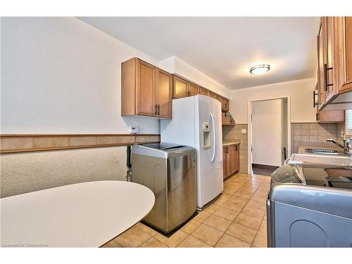 2-1476 Barton Street E, Hamilton, ON - Indoor Photo Showing Laundry Room