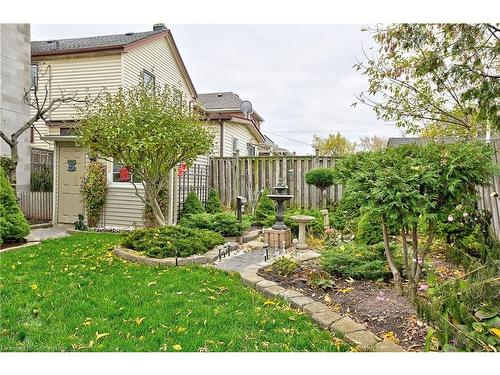 2-1476 Barton Street E, Hamilton, ON - Outdoor