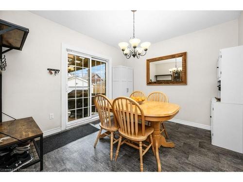 678 Brighton Avenue, Hamilton, ON - Indoor Photo Showing Dining Room