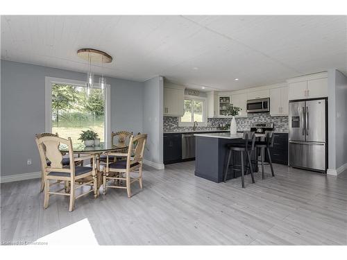 1119 8Th Concession Road W, Puslinch, ON - Indoor Photo Showing Dining Room