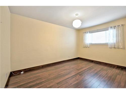 1476 Barton Street E, Hamilton, ON - Indoor Photo Showing Other Room