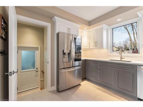 243 Crestwood Street, Ancaster, ON - Indoor Photo Showing Kitchen