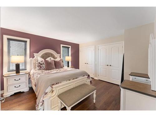 243 Crestwood Street, Ancaster, ON - Indoor Photo Showing Bedroom