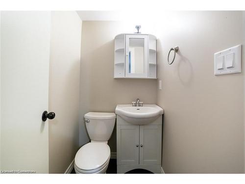 Lower-37 St. Augustine Avenue, Welland, ON - Indoor Photo Showing Bathroom