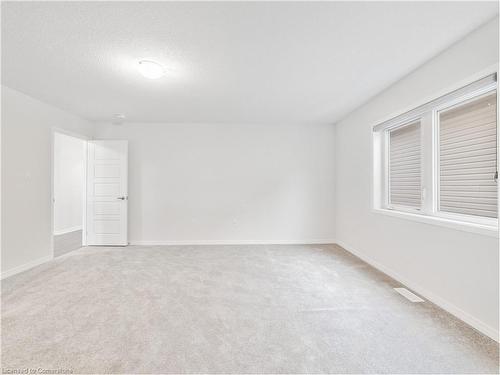 139 Munro Circle, Brantford, ON - Indoor Photo Showing Other Room