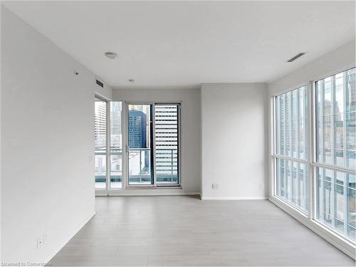 3011-70 Temperance Street Street, Toronto, ON - Indoor Photo Showing Other Room