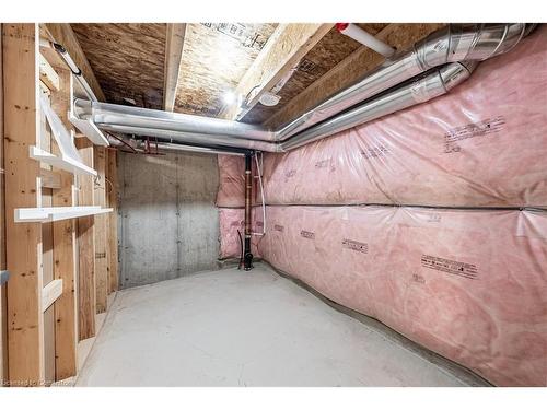 391 Athabasca Common, Oakville, ON - Indoor Photo Showing Basement