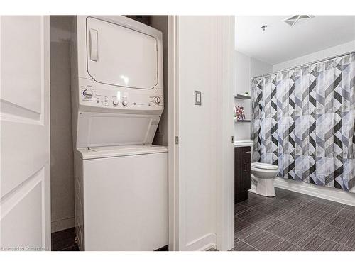 127-5317 Upper Middle Road, Burlington, ON - Indoor Photo Showing Laundry Room