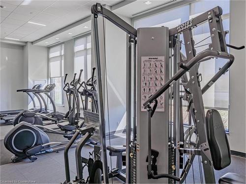 416-555 William Graham Drive Drive, Aurora, ON - Indoor Photo Showing Gym Room