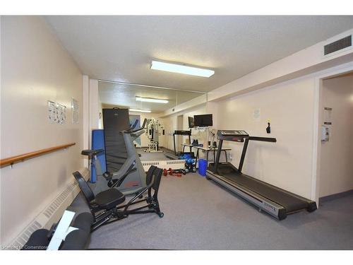 701-222 Jackson Street W, Hamilton, ON - Indoor Photo Showing Gym Room