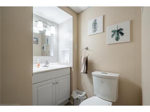 15 Colbeck Drive, Welland, ON - Indoor Photo Showing Bathroom