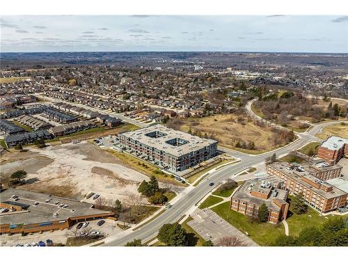 403-1 Redfern Avenue, Hamilton, ON - Outdoor With View