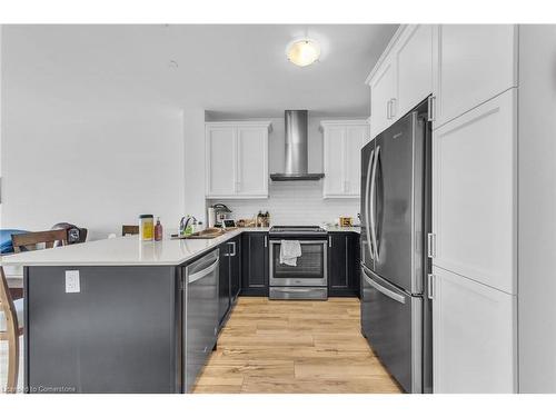 403-1 Redfern Avenue, Hamilton, ON - Indoor Photo Showing Kitchen With Upgraded Kitchen