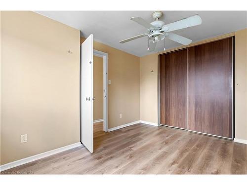 M-25 Bryna Avenue, Hamilton, ON - Indoor Photo Showing Other Room