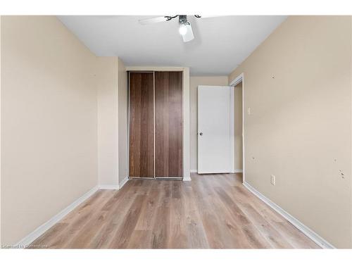 M-25 Bryna Avenue, Hamilton, ON - Indoor Photo Showing Other Room