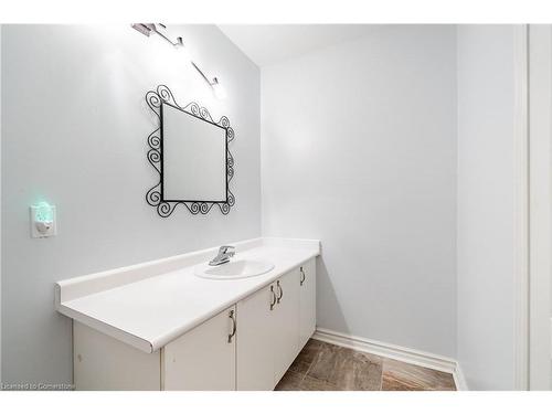 191 Williamson Drive, Caledonia, ON - Indoor Photo Showing Bathroom