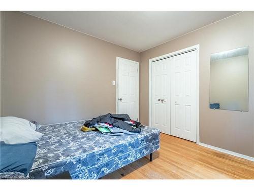 39 Morgan Road, Hamilton, ON - Indoor Photo Showing Bedroom