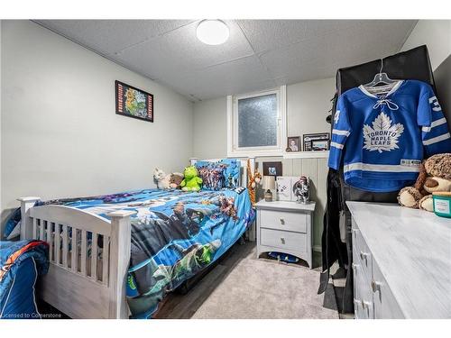 39 Morgan Road, Hamilton, ON - Indoor Photo Showing Bedroom