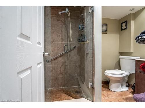 39 Morgan Road, Hamilton, ON - Indoor Photo Showing Bathroom