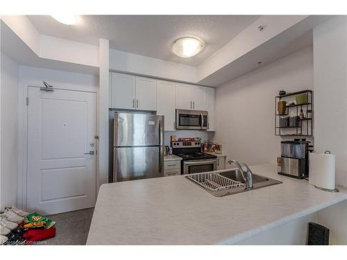 703-81 Robinson Street, Hamilton, ON - Indoor Photo Showing Kitchen With Stainless Steel Kitchen With Double Sink