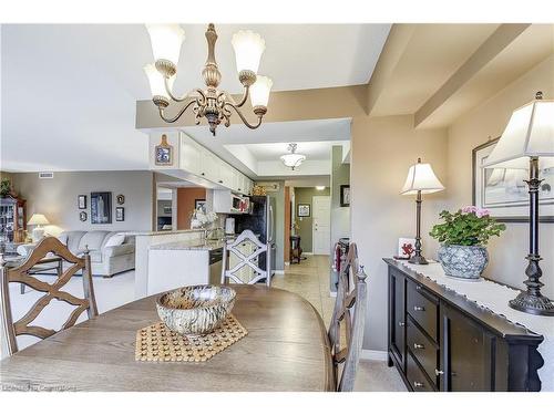 A402-216 Plains Road W, Burlington, ON - Indoor Photo Showing Dining Room