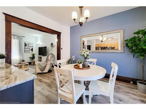 67 Tragina Avenue S, Hamilton, ON - Indoor Photo Showing Dining Room