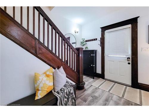 67 Tragina Avenue S, Hamilton, ON - Indoor Photo Showing Other Room