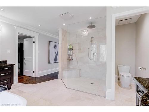 18 Elder Crescent, Ancaster, ON - Indoor Photo Showing Bathroom