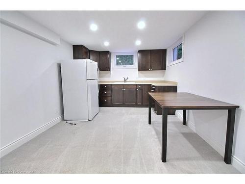 394 Lake Street, Grimsby, ON - Indoor Photo Showing Kitchen