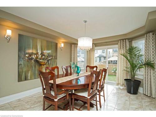 6502 Desanka Avenue, Niagara Falls, ON - Indoor Photo Showing Dining Room