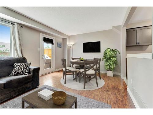 59-30 Braemar Avenue, Caledonia, ON - Indoor Photo Showing Bedroom