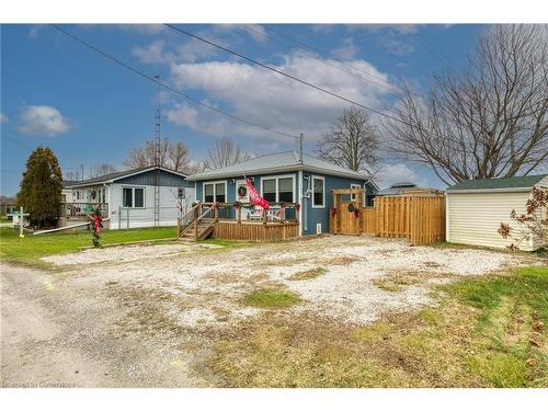 10 11Th Street, Selkirk, ON - Outdoor With Deck Patio Veranda