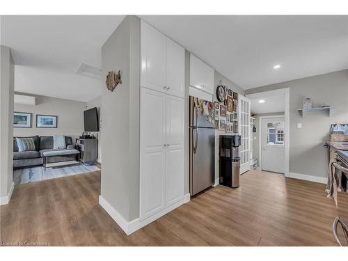 10 11Th Street, Selkirk, ON - Indoor