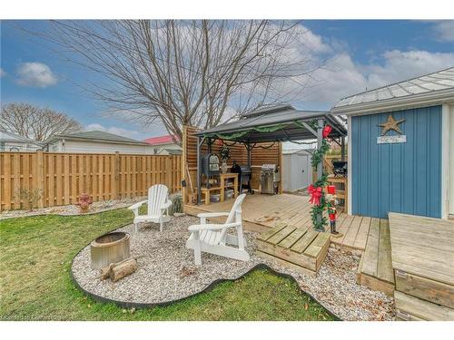 10 11Th Street, Selkirk, ON - Outdoor With Deck Patio Veranda